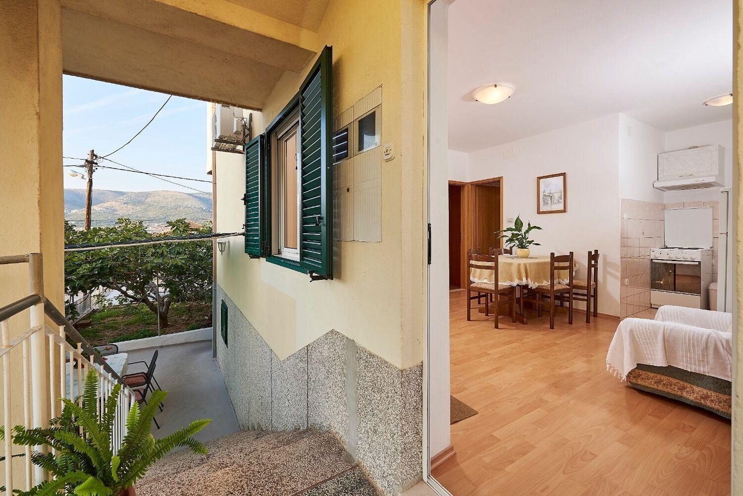 Apartment Ivanka Trogir Buitenkant foto