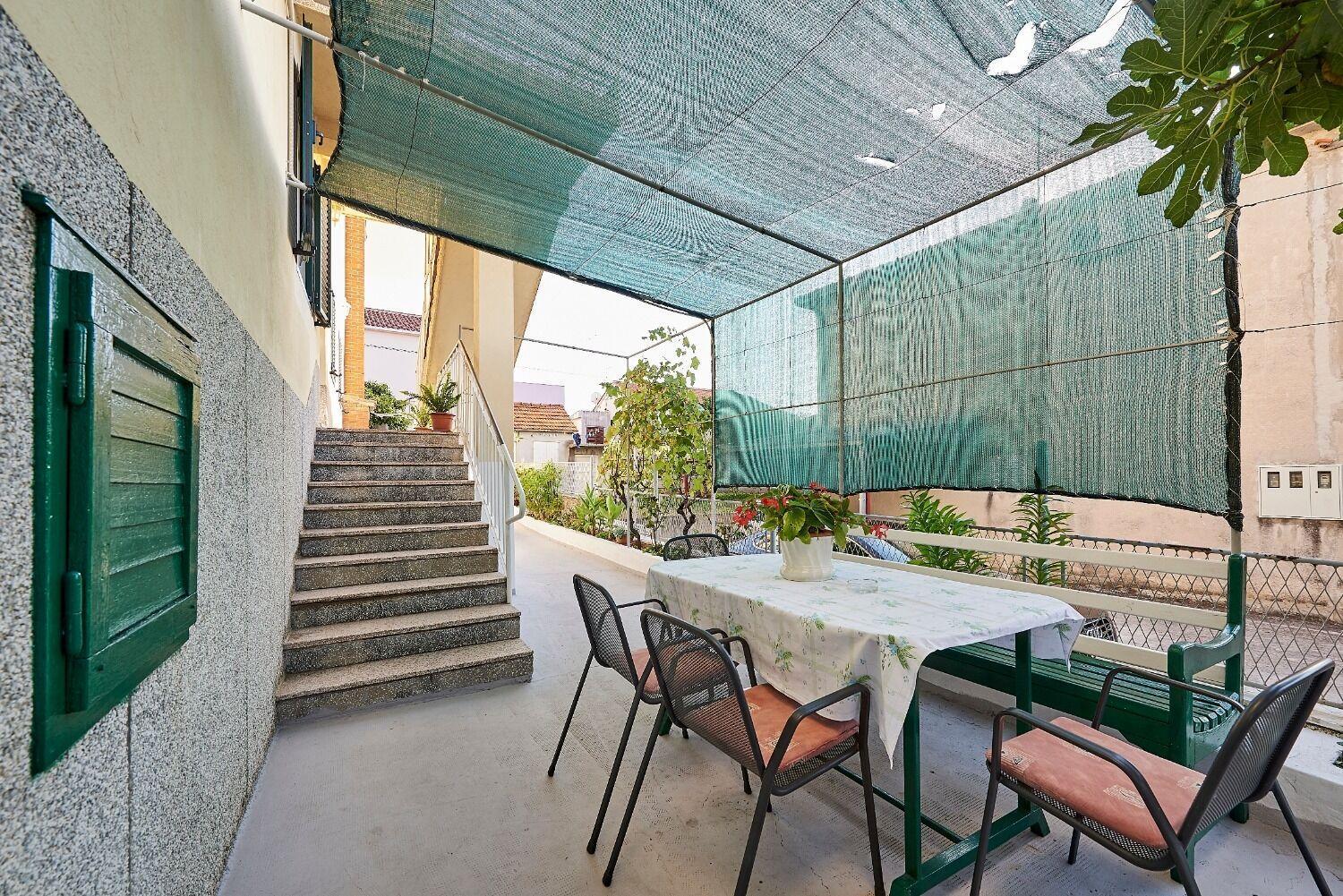 Apartment Ivanka Trogir Buitenkant foto